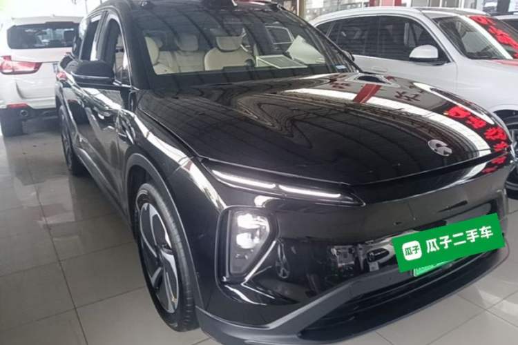 Used Nio ES6 2023 75 kWh Front Right 45 Deg