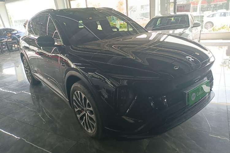 Used Nio ES6 2023 75 kWh Front Right 45 Deg