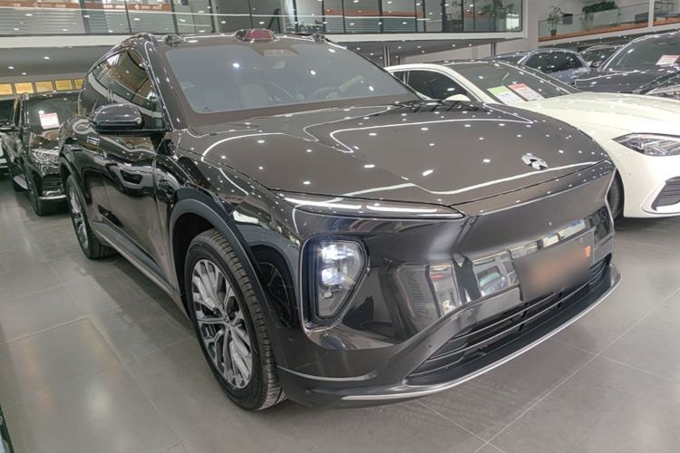 Used Nio ES6 2023 75 kWh Front Right 45 Deg