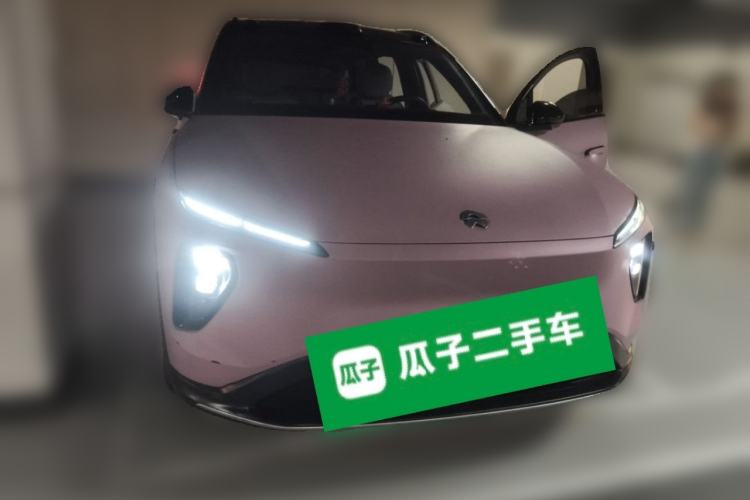Used Nio ES6 2023 75 kWh Front Right 45 Deg