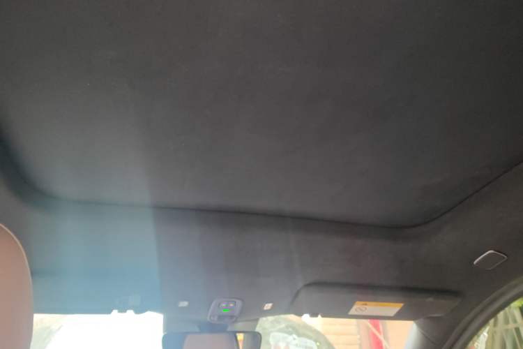 Used Nio ES6 2023 75 kWh Headliner