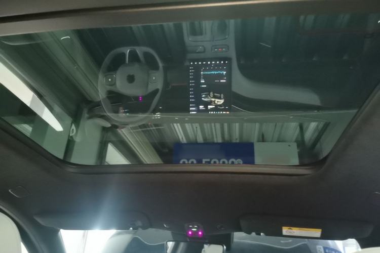 Used Nio ES6 2023 75 kWh Headliner