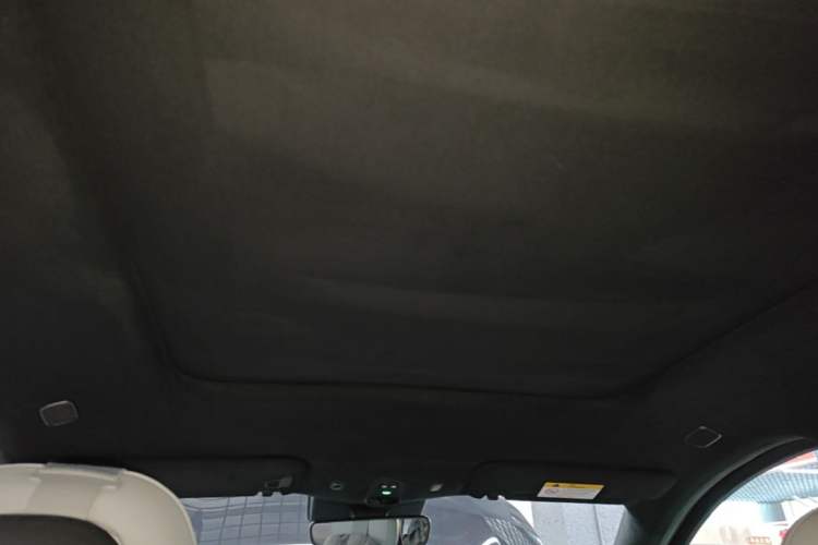 Used Nio ES6 2023 75 kWh Headliner