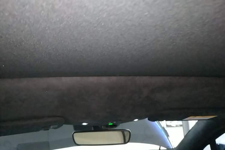 Used Nio ES6 2023 75 kWh Headliner