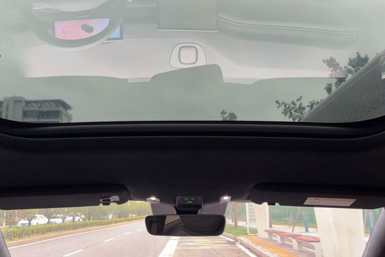 Used Nio ES6 2023 75 kWh Headliner