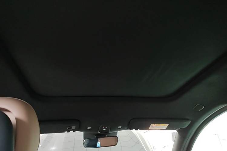 Used Nio ES6 2023 75 kWh Headliner