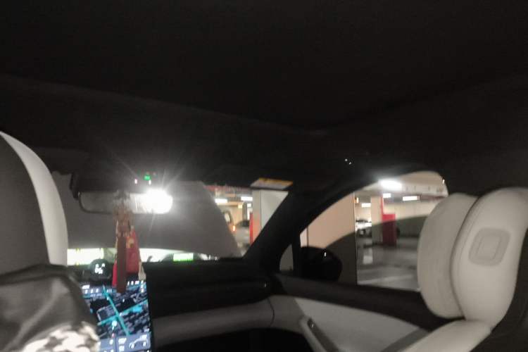 Used Nio ES6 2023 75 kWh Headliner