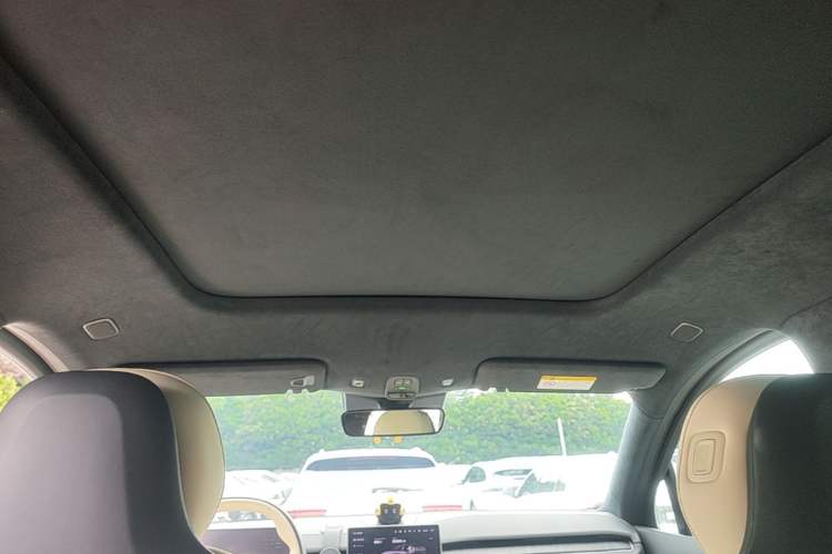 Used Nio ES6 2023 75 kWh Headliner