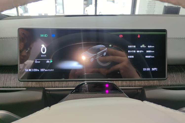 Used Nio ES6 2023 75 kWh Instrument Cluster