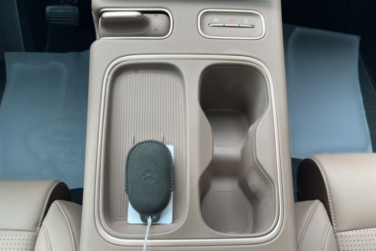 Used Nio ES6 2023 75 kWh Interior 11