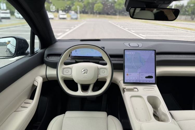 Used Nio ES6 2023 75 kWh Interior 2