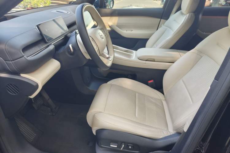 Used Nio ES6 2023 75 kWh Interior 3