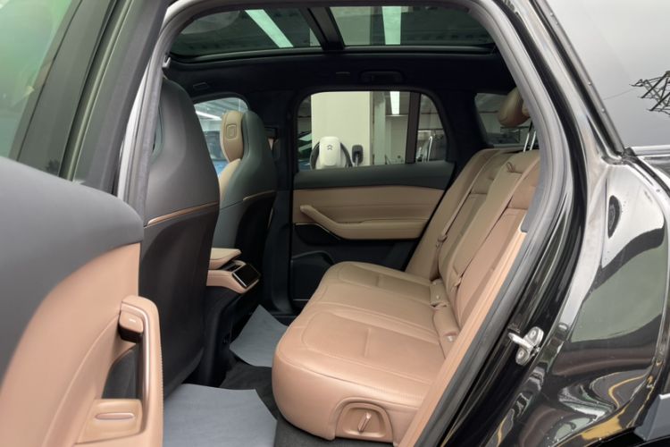 Used Nio ES6 2023 75 kWh Interior 4