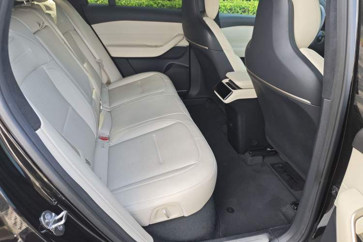 Used Nio ES6 2023 75 kWh Interior 4