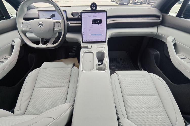 Used Nio ES6 2023 75 kWh Interior 5