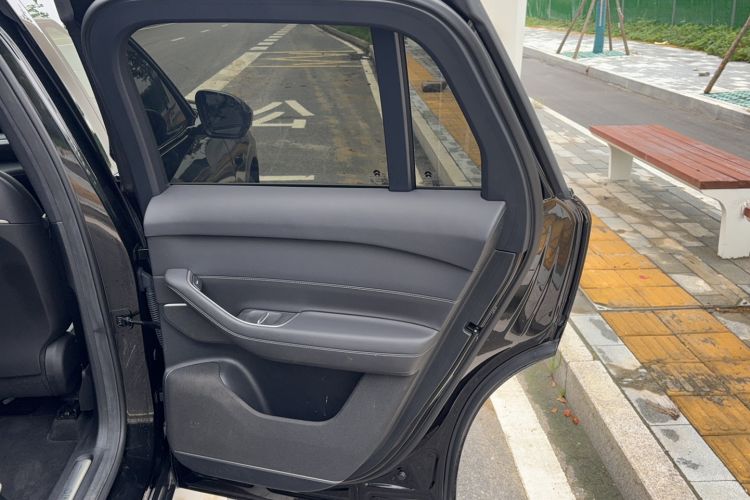Used Nio ES6 2023 75 kWh Interior 5