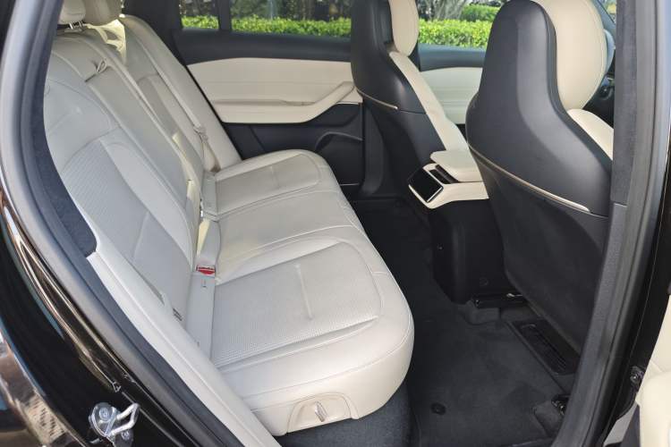 Used Nio ES6 2023 75 kWh Interior 5