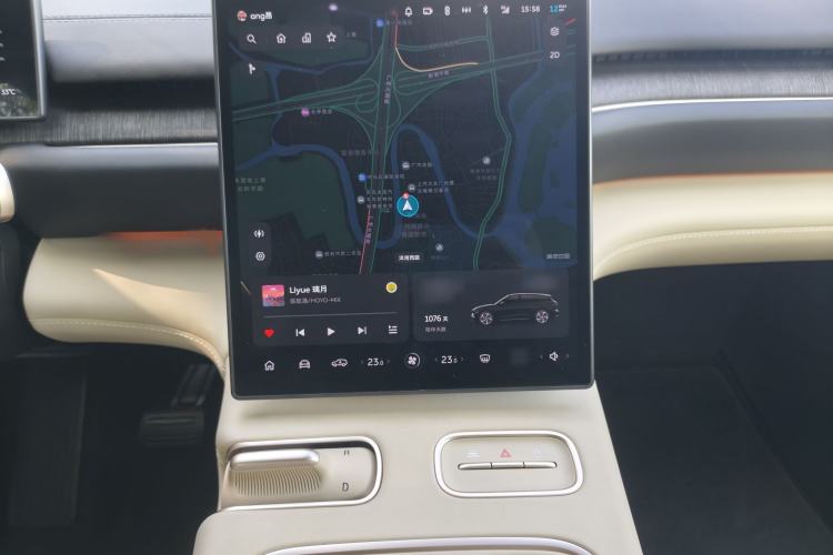 Used Nio ES6 2023 75 kWh Interior 8