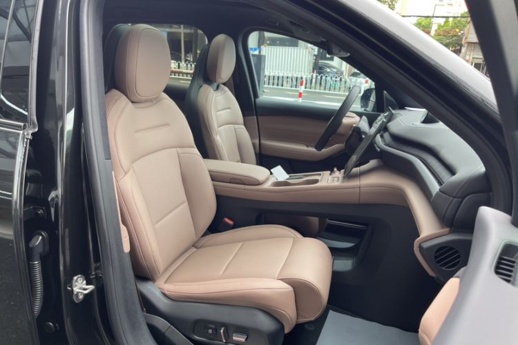 Used Nio ES6 2023 75 kWh Interior 9