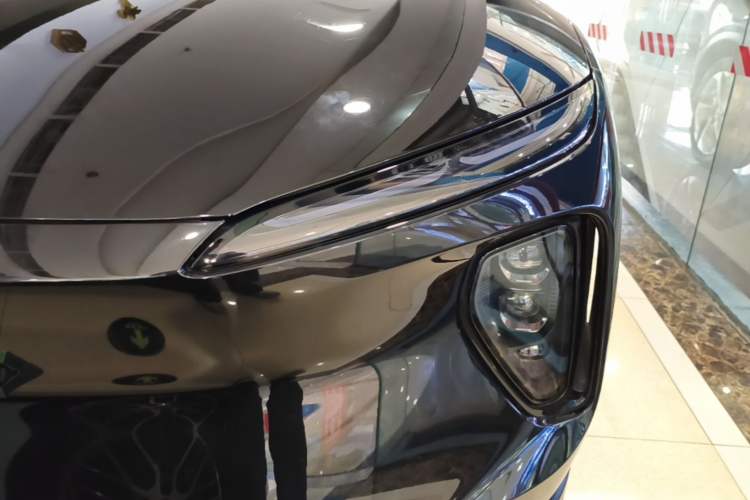 Used Nio ES6 2023 75 kWh Left Front Headlight