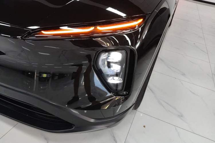 Used Nio ES6 2023 75 kWh Left Front Headlight