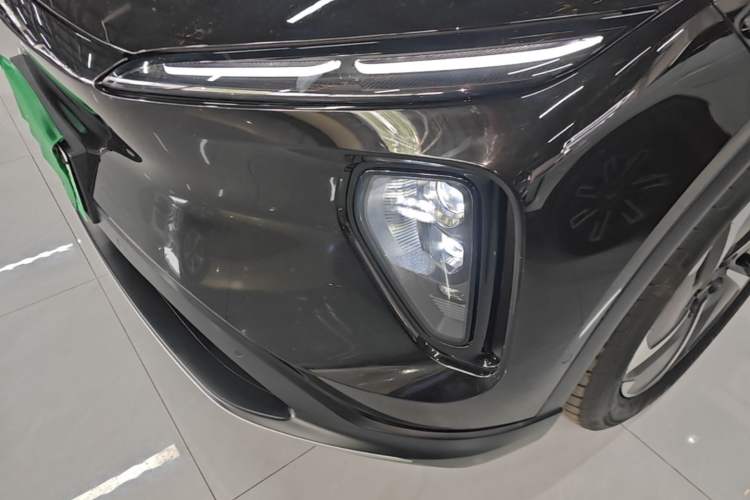 Used Nio ES6 2023 75 kWh Left Front Headlight