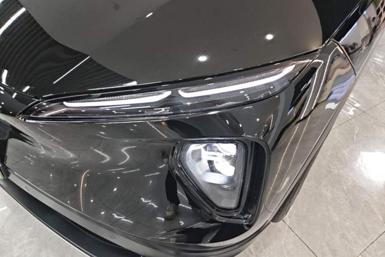 Used Nio ES6 2023 75 kWh Left Front Headlight