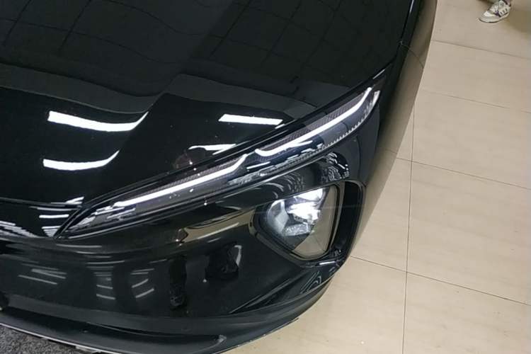 Used Nio ES6 2023 75 kWh Left Front Headlight