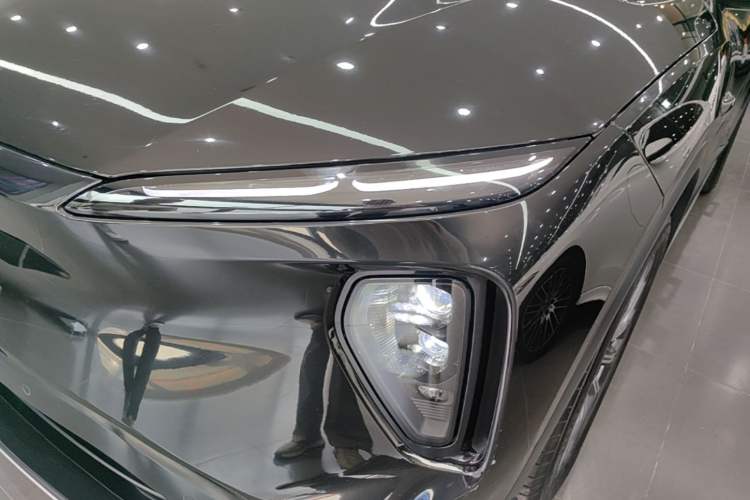 Used Nio ES6 2023 75 kWh Left Front Headlight