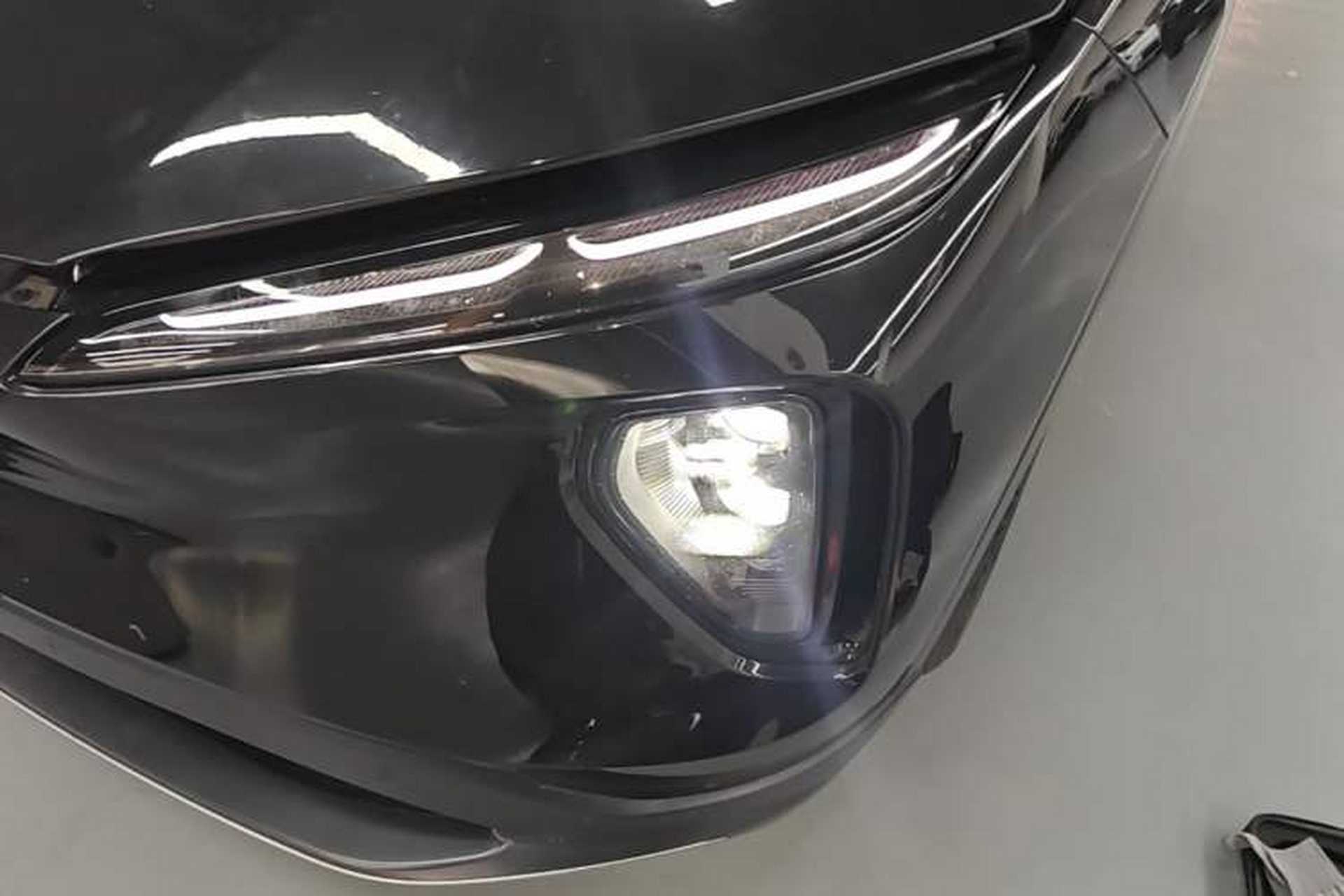 Used Nio ES6 2023 75 kWh Left Front Headlight