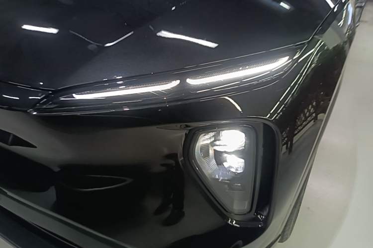 Used Nio ES6 2023 75 kWh Left Front Headlight
