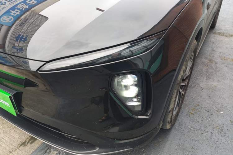 Used Nio ES6 2023 75 kWh Left Front Headlight