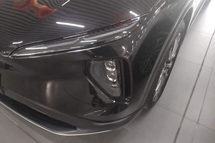 Used Nio ES6 2023 75 kWh Left Front Headlight