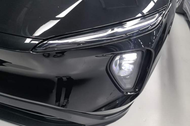 Used Nio ES6 2023 75 kWh Left Front Headlight