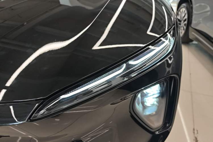 Used Nio ES6 2023 75 kWh Left Front Headlight