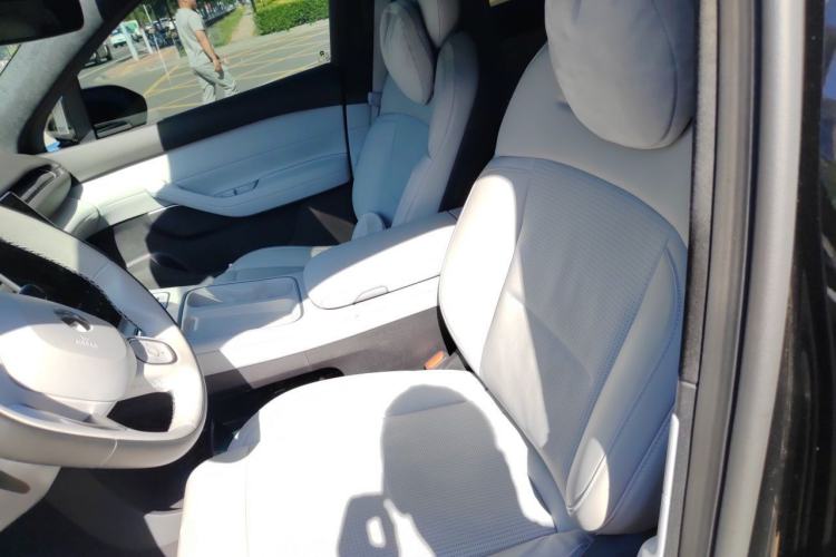 Used Nio ES6 2023 75 kWh Left Front Seat