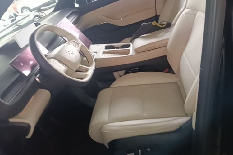 Used Nio ES6 2023 75 kWh Left Front Seat