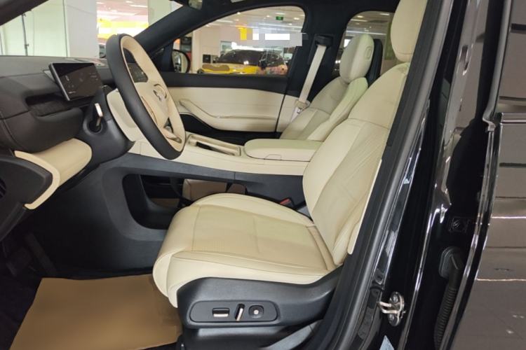 Used Nio ES6 2023 75 kWh Left Front Seat