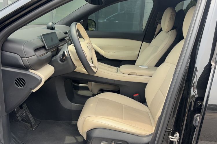 Used Nio ES6 2023 75 kWh Left Front Seat