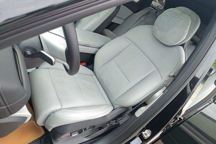 Used Nio ES6 2023 100kWh Left Front Seat
