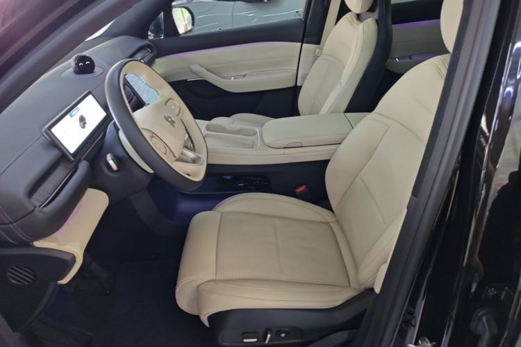 Used Nio ES6 2023 75 kWh Left Front Seat