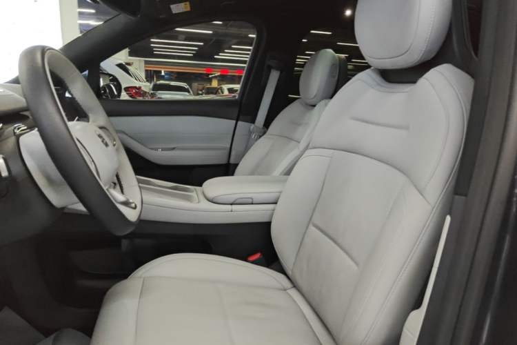 Used Nio ES6 2023 75 kWh Left Front Seat