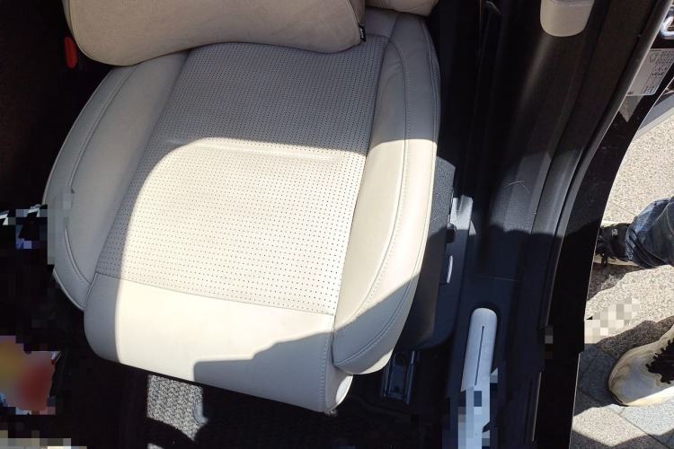 Used Nio ES6 2023 75 kWh Left Front Seat