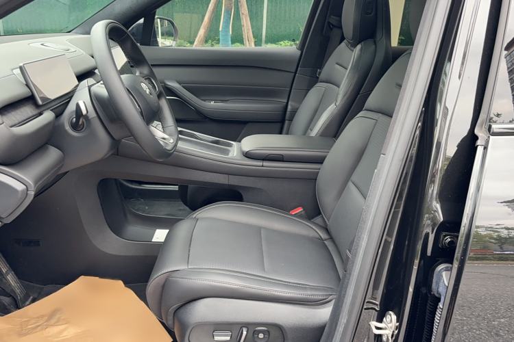 Used Nio ES6 2023 75 kWh Left Front Seat