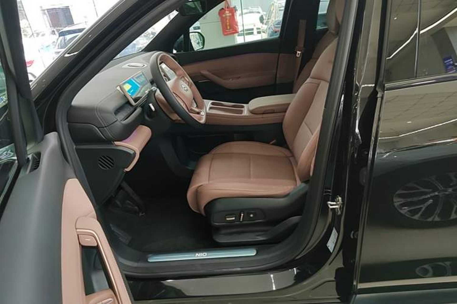 Used Nio ES6 2023 75 kWh Left Front Seat
