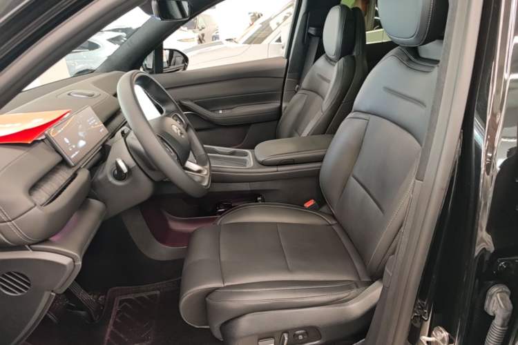 Used Nio ES6 2023 75 kWh Left Front Seat