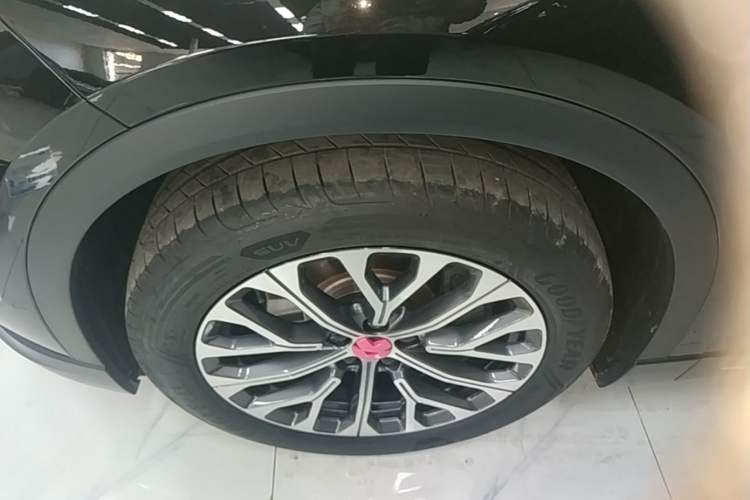 Used Nio ES6 2023 75 kWh Left Front Wheel Hub