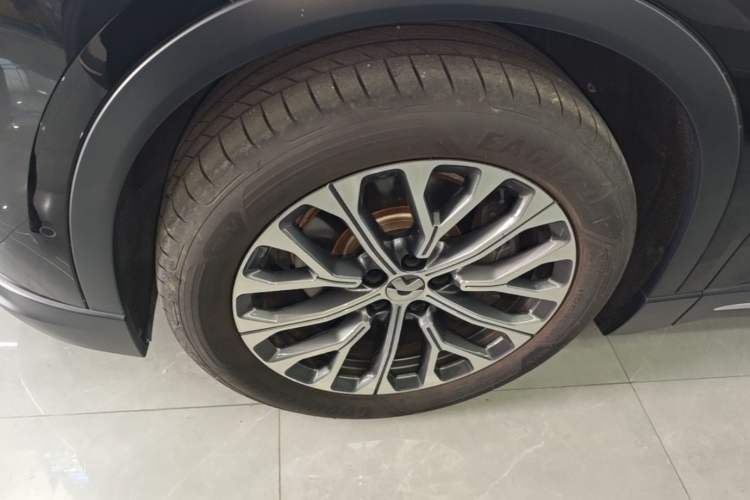 Used Nio ES6 2023 75 kWh Left Front Wheel Hub