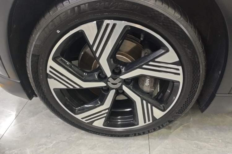 Used Nio ES6 2023 75 kWh Left Front Wheel Hub