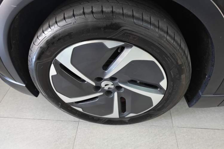 Used Nio ES6 2023 75 kWh Left Front Wheel Hub